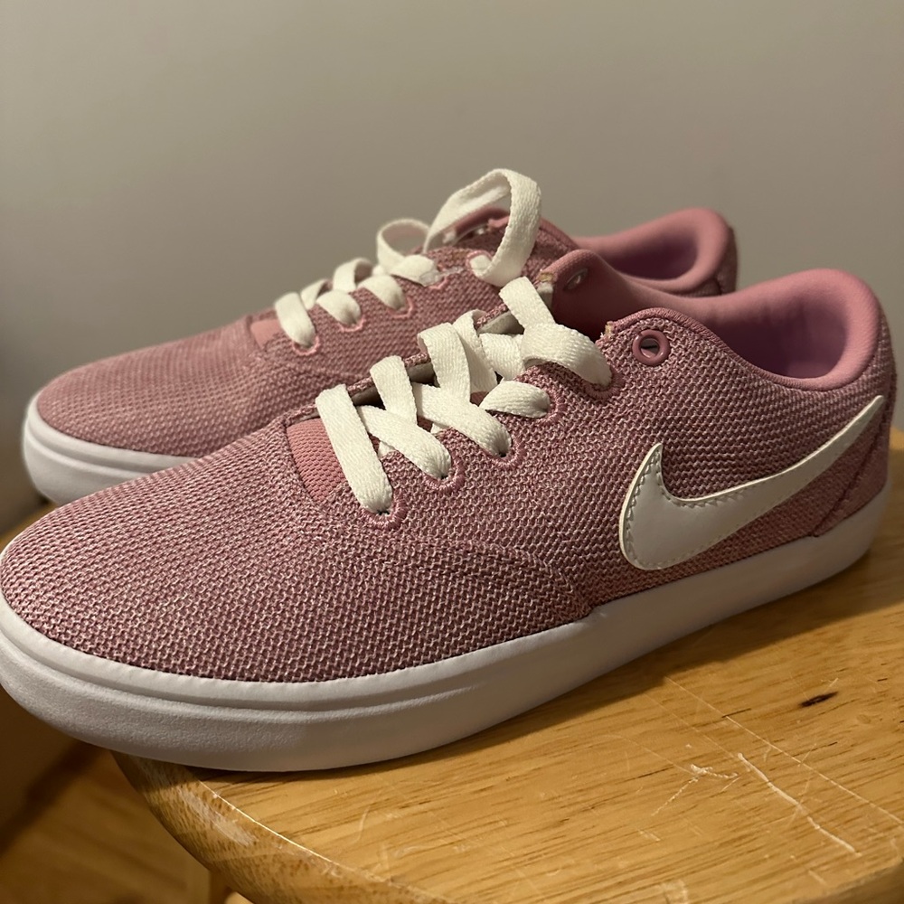 Nike SB Women’s Sneakers